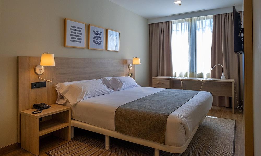 Aparthotel Attica 21 Valles Sabadell Exteriér fotografie