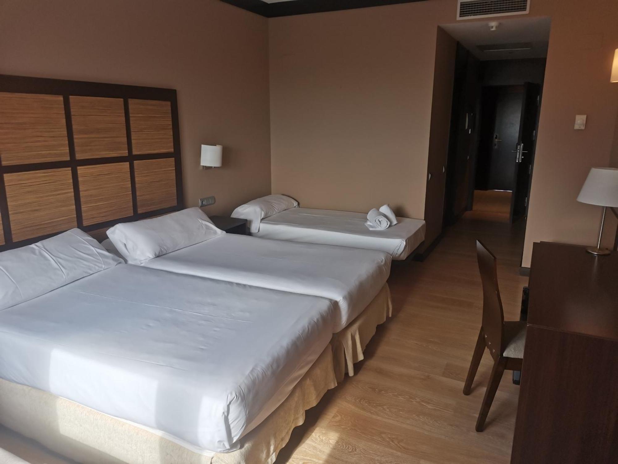 Aparthotel Attica 21 Valles Sabadell Exteriér fotografie